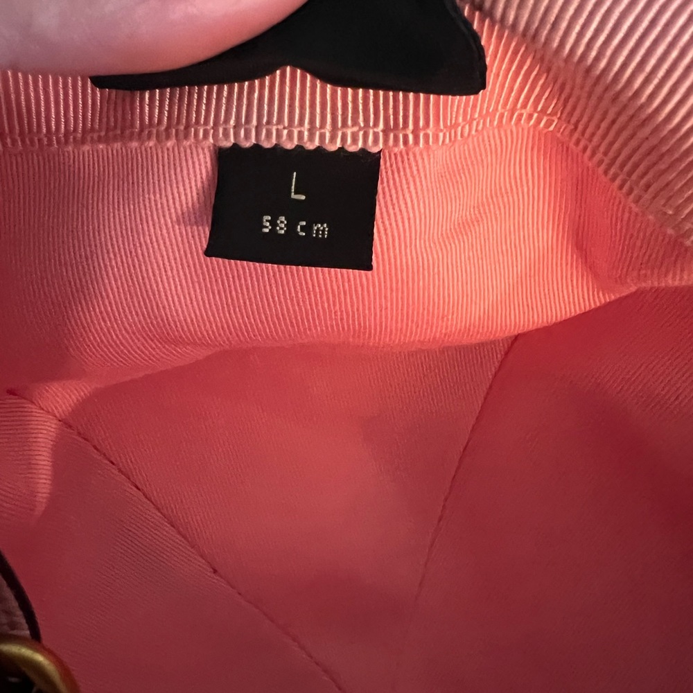Authentic Gucci Beige GG Strawberry monogram baseball hat - Picture 3 of 4